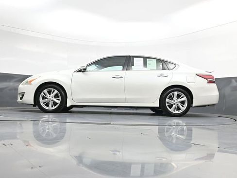 Used 2015 Nissan Altima 2.5 SL w/ Technology Package FWD image 35