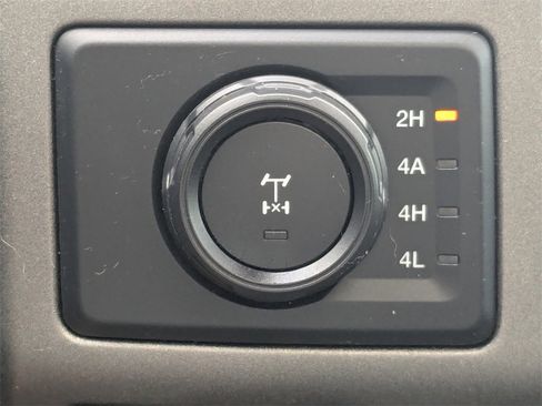 Used 2020 Ford F150 Raptor w/ Equipment Group 802A Luxury image 22