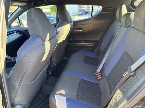 Certified 2022 Toyota C-HR XLE image 13