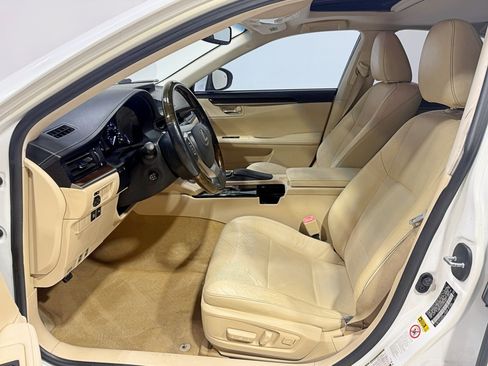 Used 2013 Lexus ES 350 w/ Luxury Pkg image 26