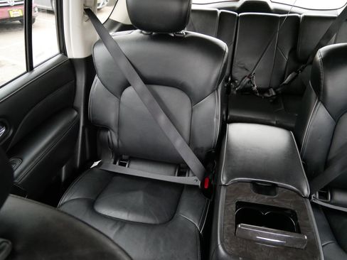 Used 2024 INFINITI QX80 Luxe image 12