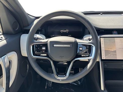 New 2026 Land Rover Discovery Sport Landmark AWD/4WD image 15