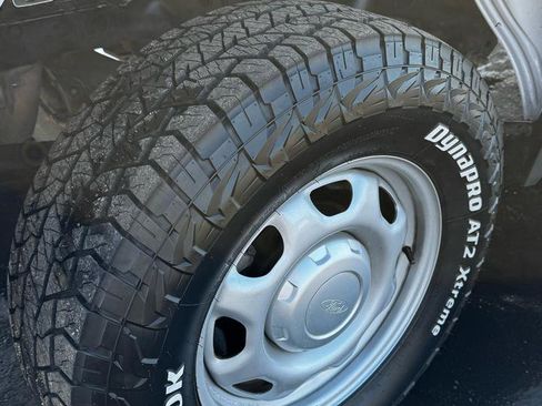 Used 2022 Ford F150 XL w/ Trailer Tow Package image 15