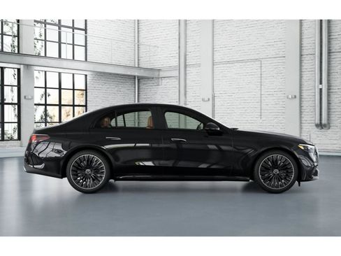 New 2026 Mercedes-Benz E 450 4MATIC Sedan image 17