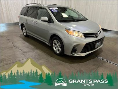 Certified 2019 Toyota Sienna LE w/ Carpet Mat Package