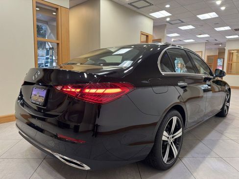 Used 2025 Mercedes-Benz C 300 Sedan image 5