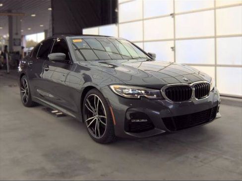 Used 2019 BMW 330i Sedan w/ M Sport Package RWD image 1