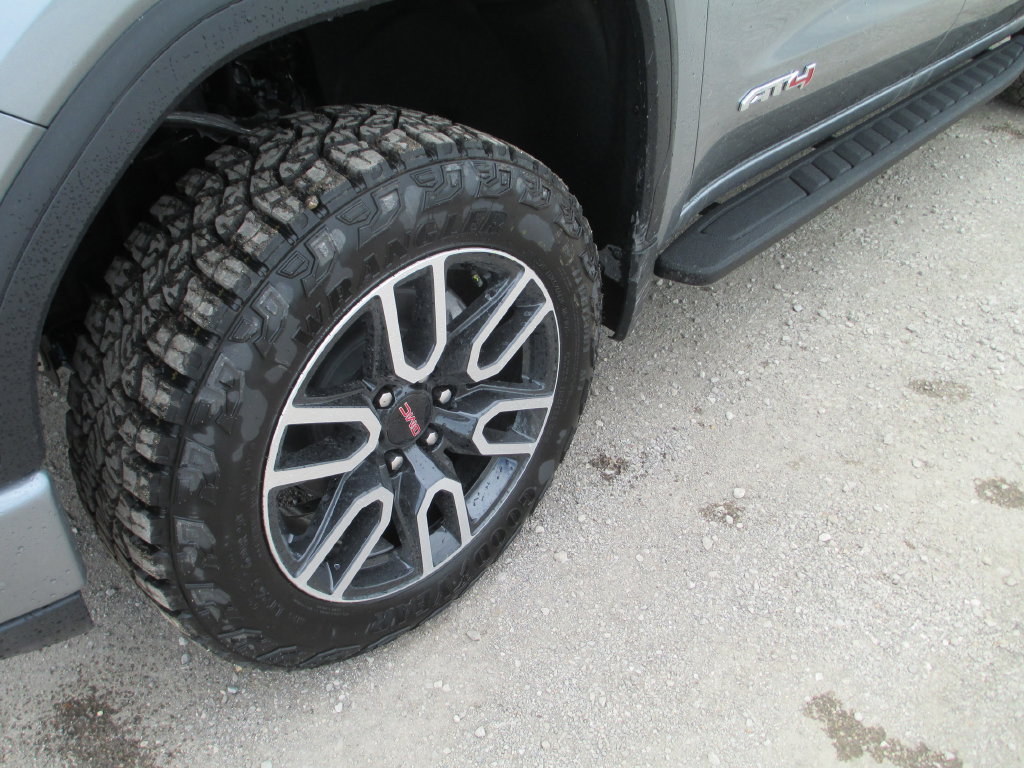 New 2026 GMC Sierra 1500 AT4 w/ AT4 Premium Package AWD/4WD image 14