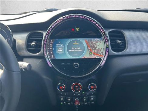 Used 2022 MINI Cooper S image 16