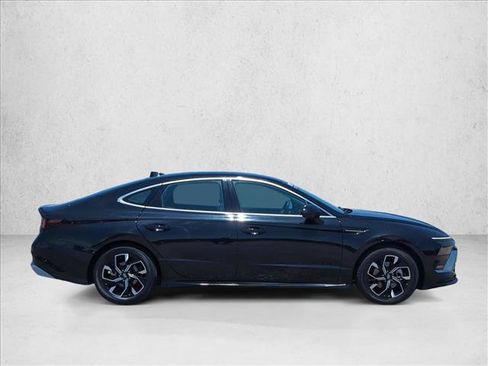 Used 2024 Hyundai Sonata SEL FWD image 4