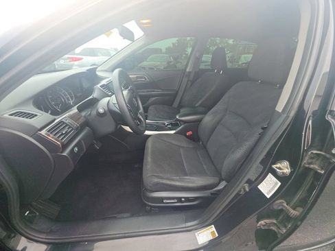 Used 2016 Honda Accord EX image 12