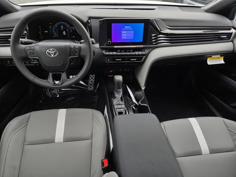 Certified 2026 Toyota Camry SE FWD image 13