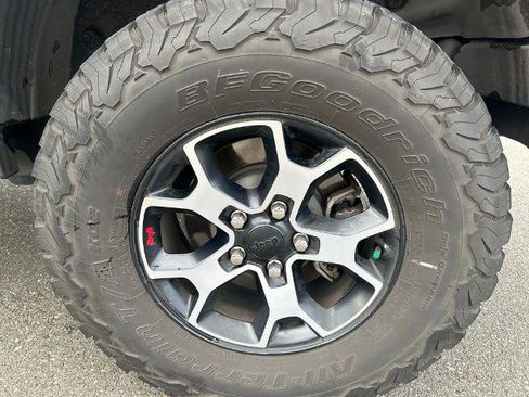 Used 2022 Jeep Wrangler Unlimited Rubicon w/ Steel Bumper Group image 14