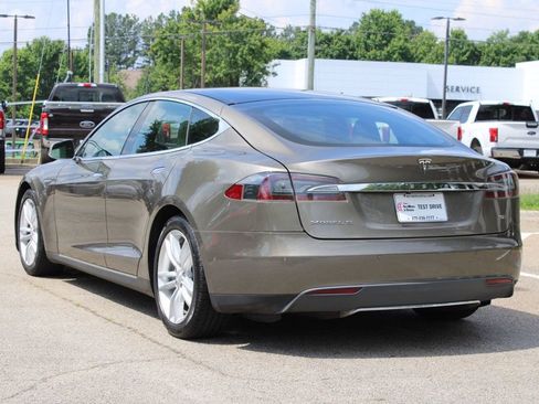 Used 2015 Tesla Model S 70D AWD/4WD image 6