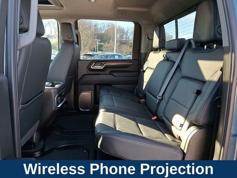 Used 2025 GMC Sierra 3500 Denali w/ Technology Package image 11