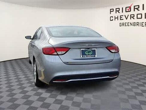 Used 2016 Chrysler 200 Limited image 7