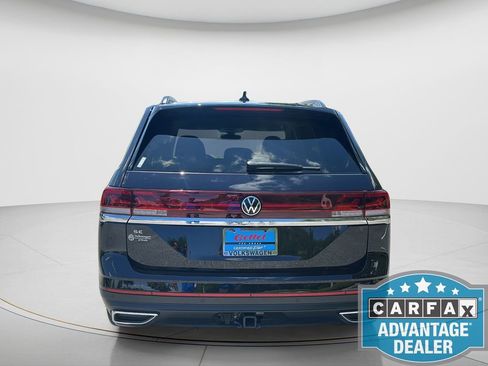Used 2025 Volkswagen Atlas SE image 6