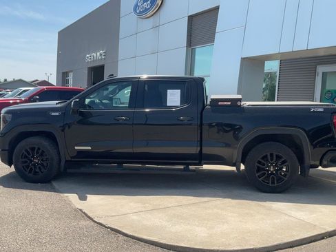 Used 2022 GMC Sierra 1500 Elevation w/ Elevation Premium Package AWD/4WD image 7