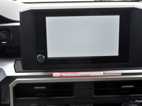 Used 2025 Toyota Tacoma SR5 RWD image 18