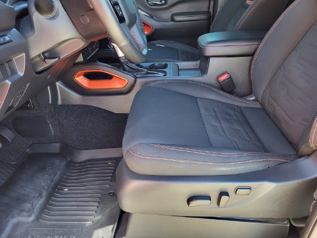 Certified 2025 Nissan Frontier PRO-4X AWD/4WD image 9