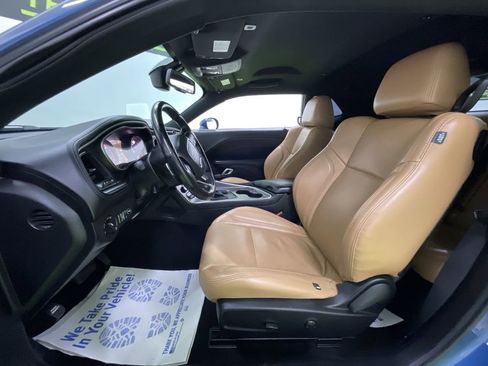 Used 2022 Dodge Challenger GT w/ Plus Package image 17