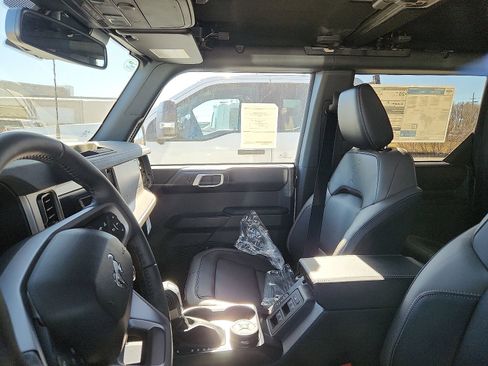 New 2025 Ford Bronco Outer Banks AWD/4WD image 7