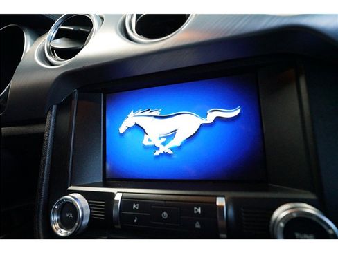 Used 2018 Ford Mustang GT Premium image 20