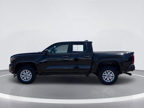 Certified 2025 Toyota Tacoma SR w/ SR Upgrade Package AWD/4WD image 3