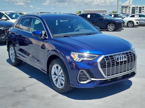 New 2025 Audi Q3 2.0T Premium image 8