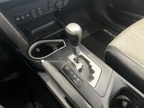 Used 2016 Toyota RAV4 Limited w/ Advanced Technology Package image 19