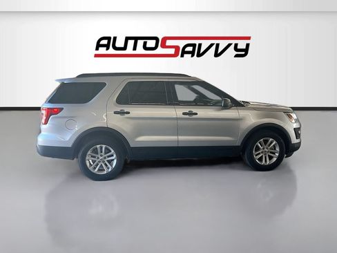 Used 2017 Ford Explorer FWD image 8