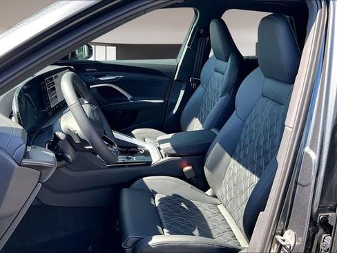 New 2026 Audi SQ5 Premium Plus AWD/4WD image 9
