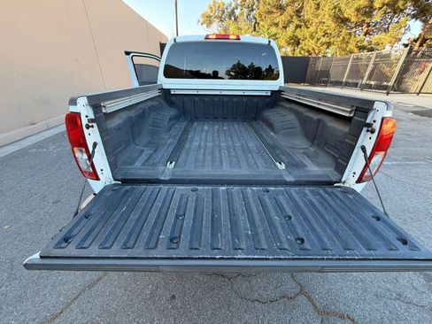 Used 2008 Nissan Frontier SE w/ SE Value Truck Pkg RWD image 33