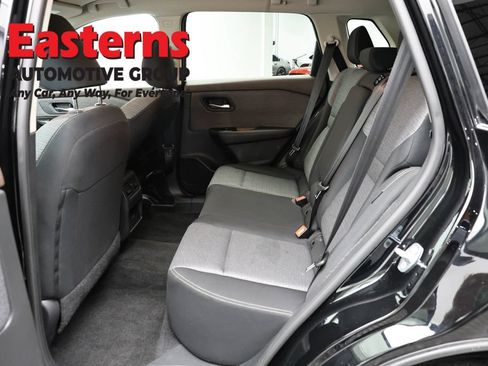 Used 2023 Nissan Rogue SV AWD/4WD image 22