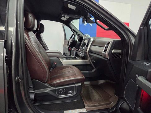 Used 2017 Ford F250 Platinum image 8