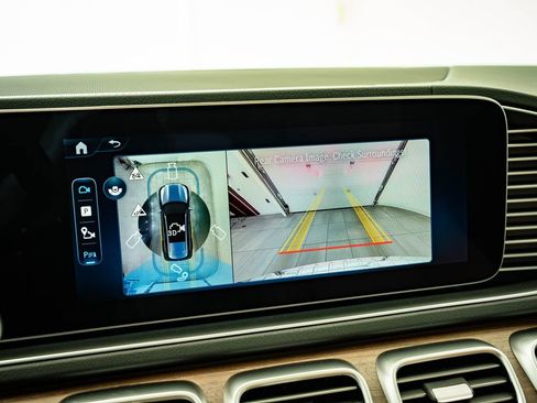 New 2026 Mercedes-Benz GLS 450 4MATIC image 35