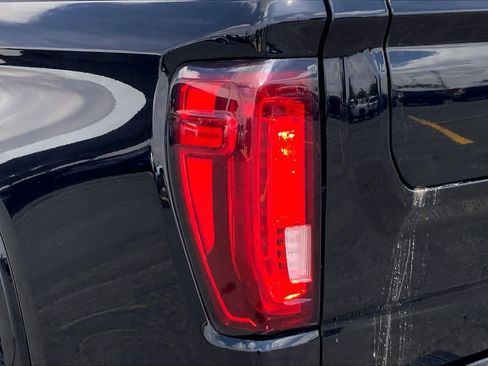 Used 2023 GMC Sierra 1500 Denali w/ Denali Reserve Package AWD/4WD image 29