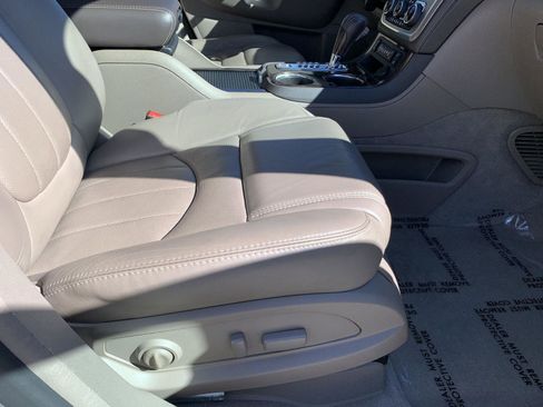 Used 2014 GMC Acadia Denali image 44