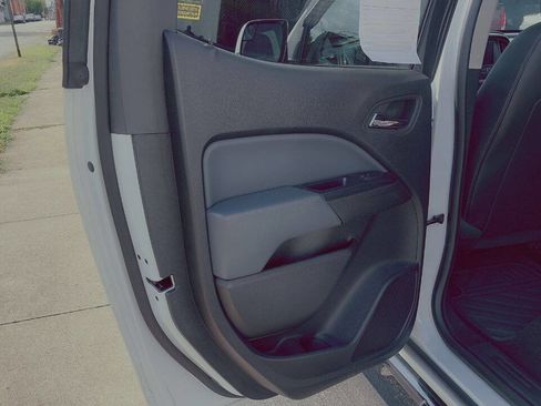 Used 2015 Chevrolet Colorado Z71 image 18