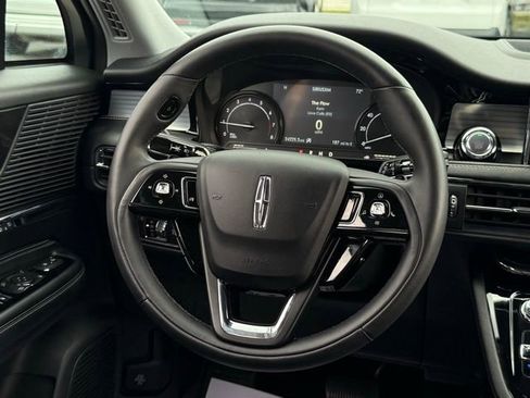 Used 2022 Lincoln Corsair AWD w/ Equipment Group 101A image 10
