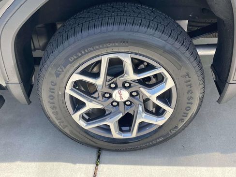 Used 2022 GMC Sierra 1500 SLT w/ SLT Convenience Package AWD/4WD image 10