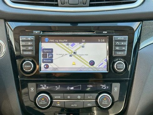 Used 2016 Nissan Rogue SL w/ SL Premium Package AWD/4WD image 27