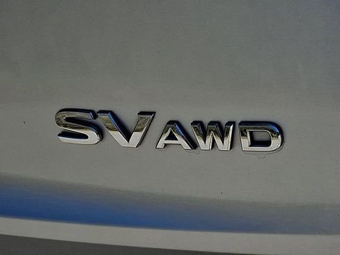 Used 2023 Nissan Rogue SV image 33