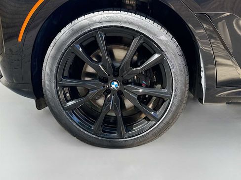 Certified 2023 BMW X7 xDrive40i w/ M Sport Package AWD/4WD image 6