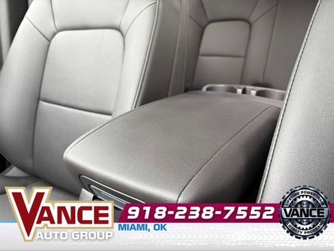 Used 2025 Chevrolet Colorado Trail Boss image 33