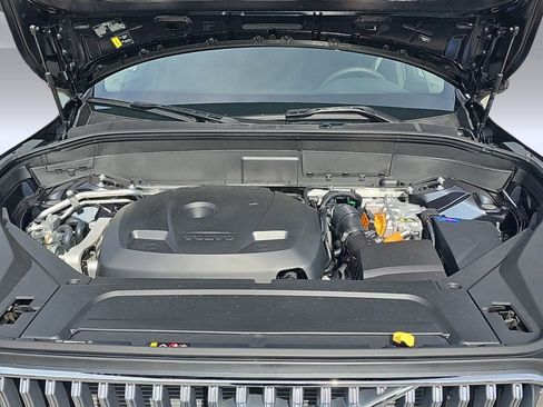 New 2024 Volvo XC90 T8 Plus w/ Protection Package Premier image 44