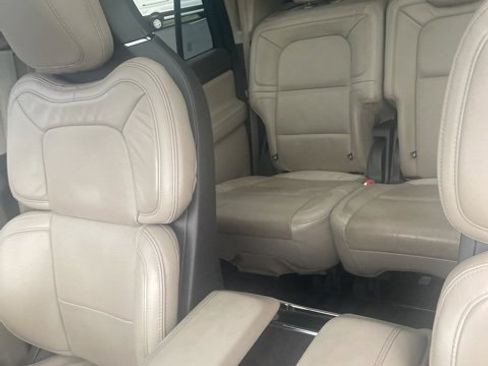 Used 2022 Lincoln Navigator L Reserve image 16
