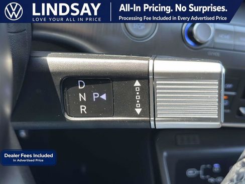 Used 2024 Hyundai Kona Limited AWD/4WD image 19