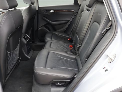Used 2016 Audi Q5 2.0T Premium image 14