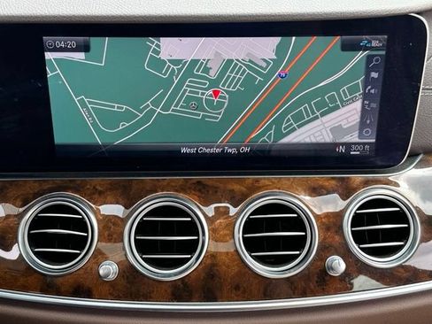 Used 2020 Mercedes-Benz E 350 4MATIC Sedan image 24